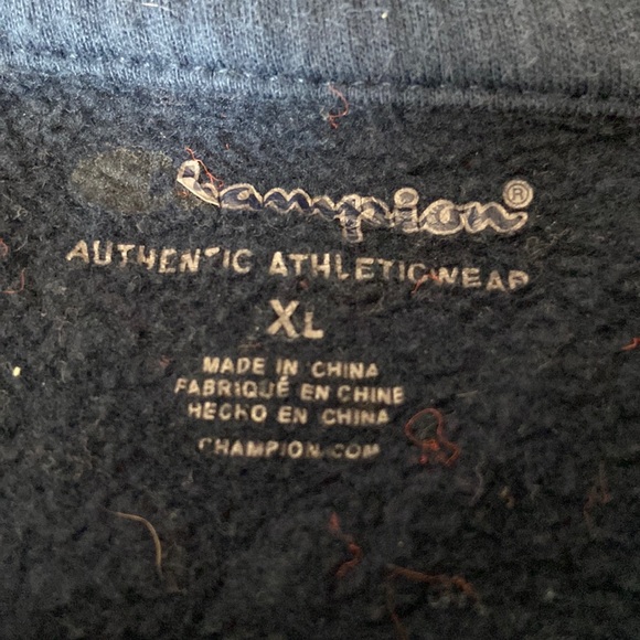 champion crewneck - Picture 3 of 3